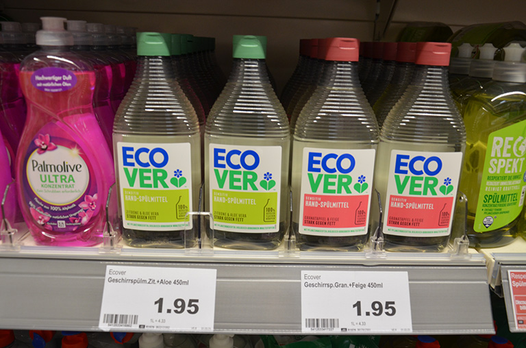 Viele Anbieter: Auch die Marke Ecover ist in den Regalen erhältlich.