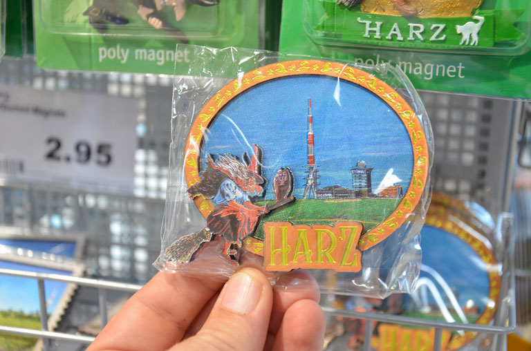 Magnete mit lokalen Motiven sind ein beliebtes Souvenir